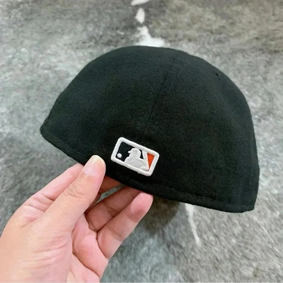 New Era MLB Baltimore Orioles Fitted Hat - Picture 9 of 14